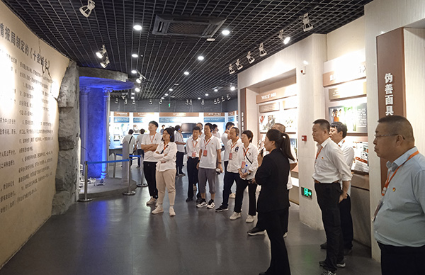 西柏坡培訓基地現(xiàn)場教學
